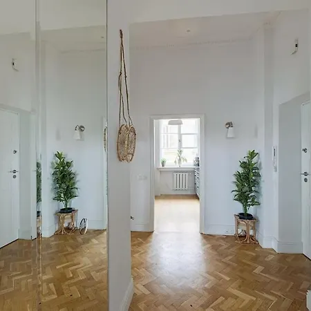 Place*unique Royal Route View*4 Bedrooms*6beds Appartement Varsovie